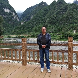 小巧的战斗机