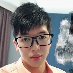 辉。辉