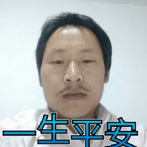 饱满的摩托