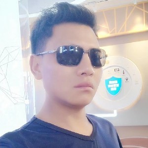 靓丽的毛衣