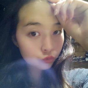 光着脚丫踩泥巴