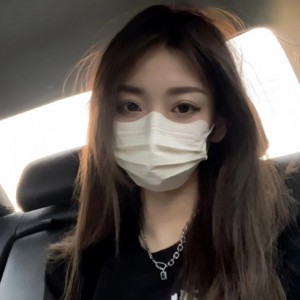 洛小七