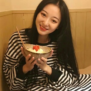 大方的草莓