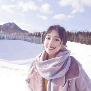 不喝水少女