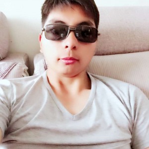 在家闲鱼。