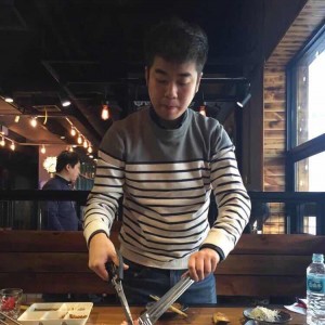 低调做人超