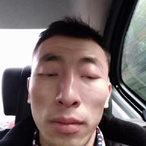 细心的帆布鞋