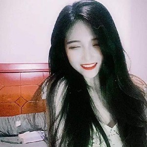 李佳依