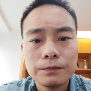 腼腆的短靴