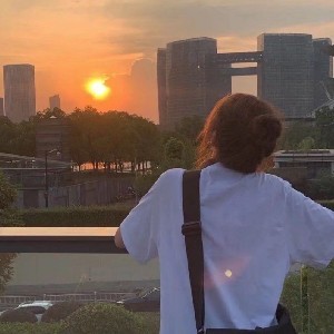 月儿不心动