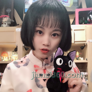 小草莓ɞ