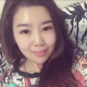 美丽红杏