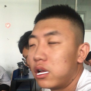 柒伈
