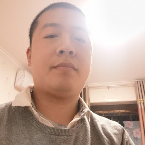 嫣然一笑醉红尘