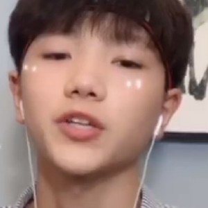 ꧁༺๑孤心๑༻꧂