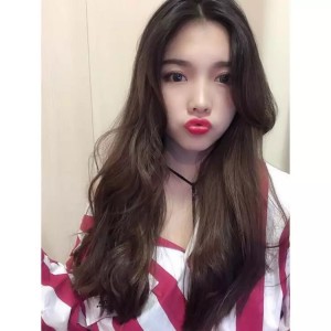 回眸的笑ya
