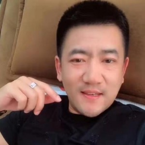 莮亾哋洺牸