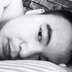 迷人的范