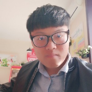 按时那女的