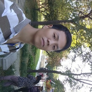 忧郁的小松鼠