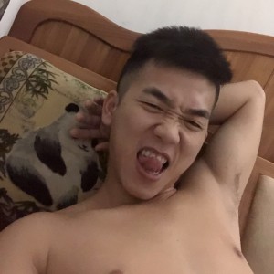 何必追