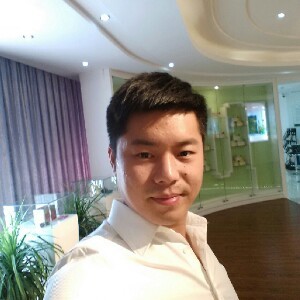 康某某