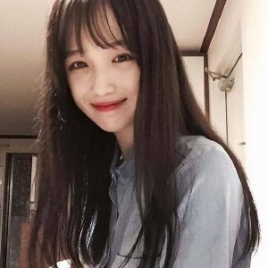 爱笑的小仙女i