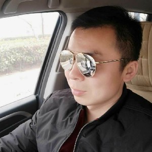 暖心萌大叔