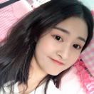 黑色毛衣。