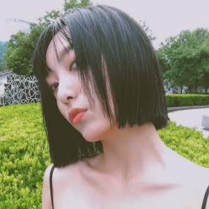 短发女人滴滴滴