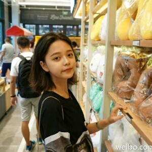 伊丽莎白戴安娜