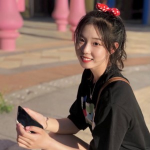 校花爱臭美呀