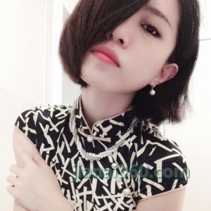 寂寞的唇