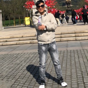 尤新