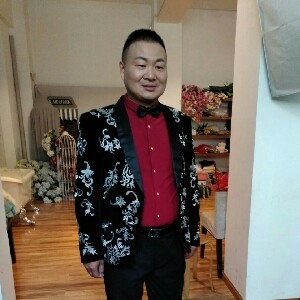 贤惠的小笼包
