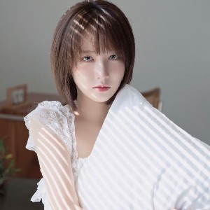 珑珑玥儿